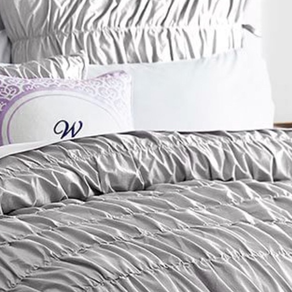 PBTeen Bedding. Full size duvet cover with shams - Picture 2 of 2